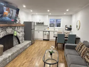 Spacious 3BR Gatineau Home • Parking & Convenient - Image 4