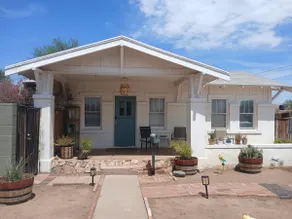 1920s Art House Gem - Heart of Downtown Phoenix - Image 2