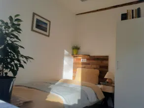 Calm apartment near the center - Image 2
