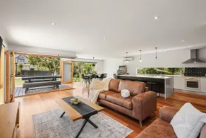 Barramundi Beach House - Image 2
