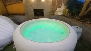 Hot Tub Emerald Escape - Private Garden & Free Parking - Image 4