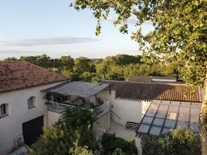 Renovated former distillery + pool + terrace - Image 2