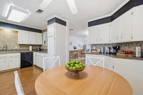 Quiet Flame | Pet Friendly | Near Baylor, Magnolia - Image 5