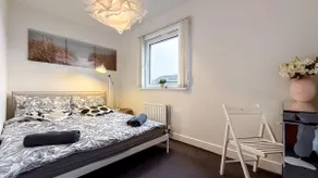 New Modern Detached House with 5bdr Glasgow - Image 5