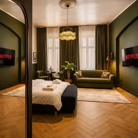 Signature Suite - Image 2