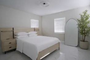 Central Clearwater | 3BR Modern Retreat - Image 3