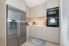 Modern Smart Home with Garden close to Richmond - Pass the Keys - Image 3