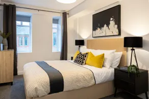 Urban Retreat - Stylish One-Bedroom Apartment - Image 3