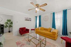 Grand Group Stay|Sleeps 20|Parking|Easy NYC Access - Image 4