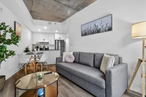 MTL Dowtown | Luxury 1 Bedroom Apartment - Image 2