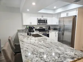 Peaceful & Cozy 3 Bed/2Bath*Heated Community Pool* - Image 5