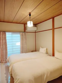 2-minute walk from the station! Excellent access to Narita Airport and Makuhari Messe! - Image 3