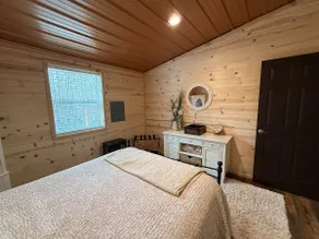 Ferngully Forest: Cabin in peaceful woods - Image 4
