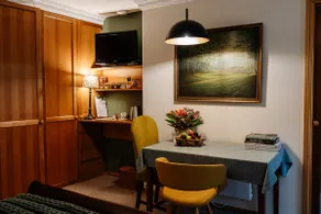 Huon Valley Studio | Private Deck + Lush Garden - Image 4