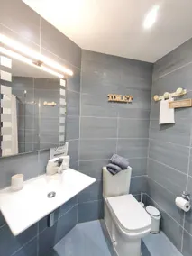 Steps from Main Street | 2 BDR Ground-Floor Home! - Image 3