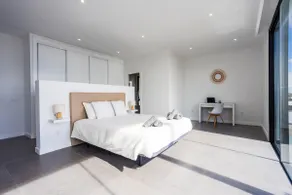 Luxury 6BRVilla-Sea Views-Heated Pool-Jacuzzi-Gym - Image 5