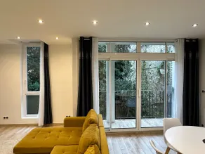 The Urban Jewel – Chic and Soothing 2-room apartment with balcony - Image 2