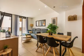 Hanami Suite - Apartment with Parking & Pool - Image 3
