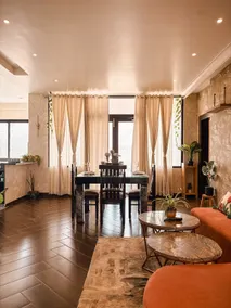 Stylish 3BR Stay w/ Balcony & Parking | Raja Park - Image 3