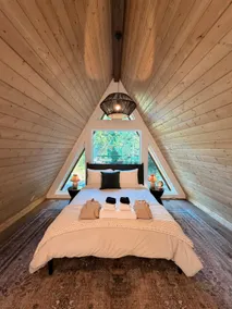 New Mt Rainier Aframe with Sauna and Hot Tub near White Pass - Image 4