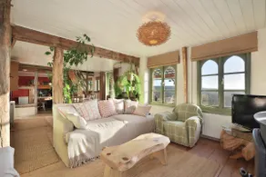 Secluded Hilltop Retreat • Nr Redbank • Epic Views - Image 2
