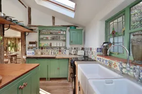 Secluded Hilltop Retreat • Nr Redbank • Epic Views - Image 4