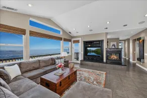 A beautiful spacious house on Summit - Image 2