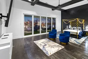 Majestic 6BR Sleeps 24 w BBQ/Hot Tub/Skyline View - Image 4