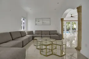 Luxury Miami Mansion | 10 Min to Hard Rock Stadium - Image 5