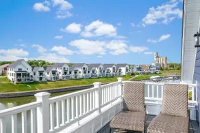 Scenic Views-Waterfront Luxury at Heritage Harbor - Image 5