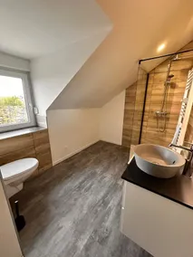 Black Pearl - themed suite with parking - A/C - Image 5
