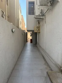 Modern Studio Private Entrance 16 - Image 5