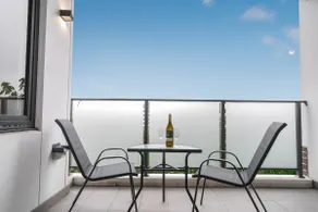 Sydney Two-Level 3BDR 3BATH near CBD & Olympic Park - Image 4