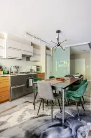 3 Bed Downtown Family Retreat by Stadium 2 Parking - Image 5