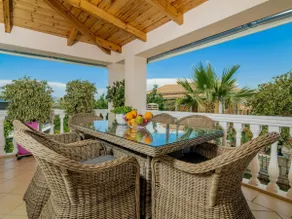 Matina's Family House with your Private Jacuzzi! - Image 4