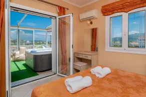 Matina's Family House with your Private Jacuzzi! - Image 5