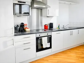 Modern 2-Bed Apartment in York City Centre - Steps from Minster and Shambles - Image 4