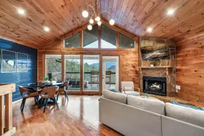 Epic Couples Getaway• Epic Mountain Views• HotTub - Image 3