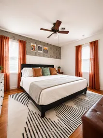 Red Roof Midtown Ranch, pet friendly, king bed. - Image 3