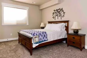 Montague Manor\" W&D, Hot Tub, Queen Beds, Sleeps6 - Image 4