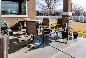Montague Manor\" W&D, Hot Tub, Queen Beds, Sleeps6 - Image 3