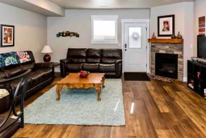 Montague Manor\" W&D, Hot Tub, Queen Beds, Sleeps6 - Image 5