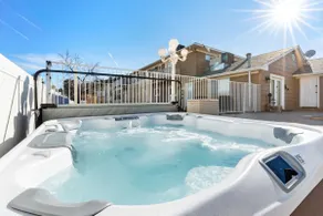 The Geode: 8BR, Pool, Sauna, Hot Tub, Pool Table - Image 4