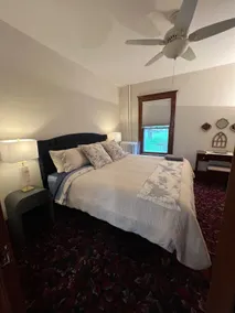 King’s Suite in Lake Country w/ 50in TV & King Bed - Image 3