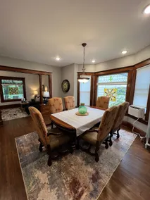 King’s Suite in Lake Country w/ 50in TV & King Bed - Image 2