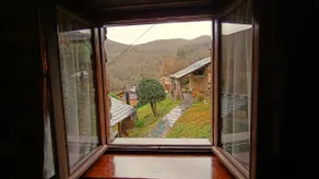 Menéndez Village House - Image 4
