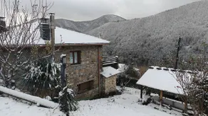 Menéndez Village House - Image 5