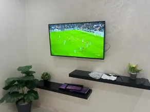 Luxury University Apartment 3 - Image 5