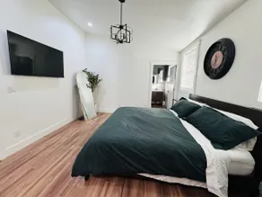 Stylish 2BR-2Bath | Master Suite | Laundry - Image 3