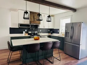 Stylish 2BR-2Bath | Master Suite | Laundry - Image 2